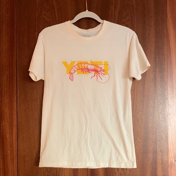Yeti Graphic Tee Crawfish Shirt Women’s - Picture 1 of 1